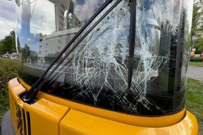 Am Montagnachmittag kam es gegen 15.20 Uhr zu einem Verkehrsunfall in Dresden OT Prohlis. Foto: Roland Halkasch