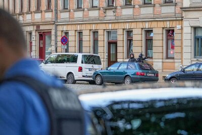 Update: Großer Polizeieinsatz wegen Techno-Musik: Mann in Gewahrsam - Das Ordnungsamt war am Dienstagabend an einem Mehrfamilienhaus auf der Mohnstraße angerückt, um eine Störung zu beenden. Foto: xcitepress/Finn Becker