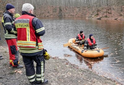 Update: Leiche in Chemnitzer Zeisigwald geborgen - Personensuche im Chemnitzer Zeisigwald. Foto: Harry Haertel