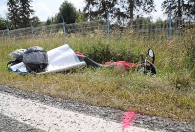 Update: Motorradunfall in Mittelsachsen fordert drei Verletzte - 