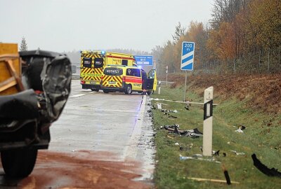 Update: Schwerer Unfall auf A4 bei Wüstenbrand - 37.000 Euro Sachschaden - Es bildete sich Stau. Foto: Erik Hofmann