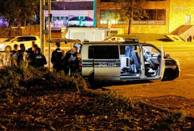 Update: Streit zwischen Männern in Chemnitzer City eskaliert: Person schwer verletzt - Der 23-Jährige wurde in Tatortnähe festgestellt und in ein Fachkrankenhaus eingewiesen. Foto: Harry Härtel