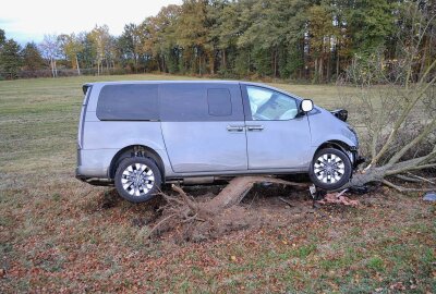 Update: Verletzter nach Frontalcrash auf sächsischer Staatsstraße - Am Montagnachmittag kam es gegen 15.30 Uhr auf der S92 bei Oßling zu einem Verkehrsunfall. Foto: xcitepress/brl