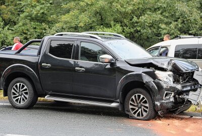 Update: Viele Verletzte bei Massencrash auf der A4 - 25 Fahrzeuge involviert - Am Sonntagnachmittag kam es zwischen Berbersdorf und Siebenlehn in beiden Fahrtrichtungen zu erheblichen Behinderungen zum Ferienende. Foto: Erik Hoffmann