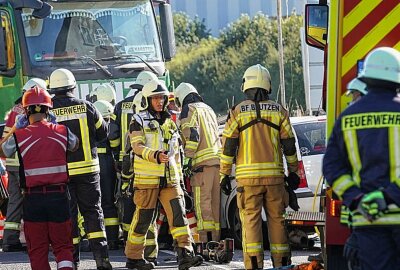 Update zu Tödlichem Unfall: PKW-Fahrer stirbt nach Frontalzusammenstoß mit LKW - Zwischen Malschwitz und Gutta kam es zu einem tödlichen Unfall. Foto: LausitzNews/ Jens Kaczmarek