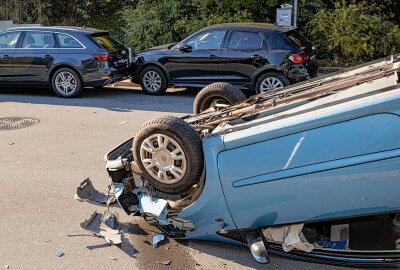 Update zu Verkehrsunfall in Plauen: Fahrzeug überschlägt sich - Am Mittwochmorgen kam es zu einem Unfall in Plauen. Foto: Igor Pastierovic