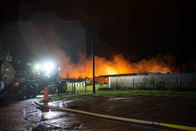 Brand auf einem Bauernhof in Radeberg. Foto: xcitepress