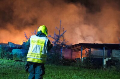 Brand auf einem Bauernhof in Radeberg. Foto: xcitepress