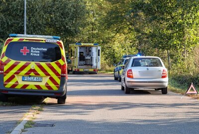 Update zum Crash in Döbeln: Rollerfahrer und Kleinbus kollidieren - Es wurde mindestens eine Person verletzt. Foto: xcitepress