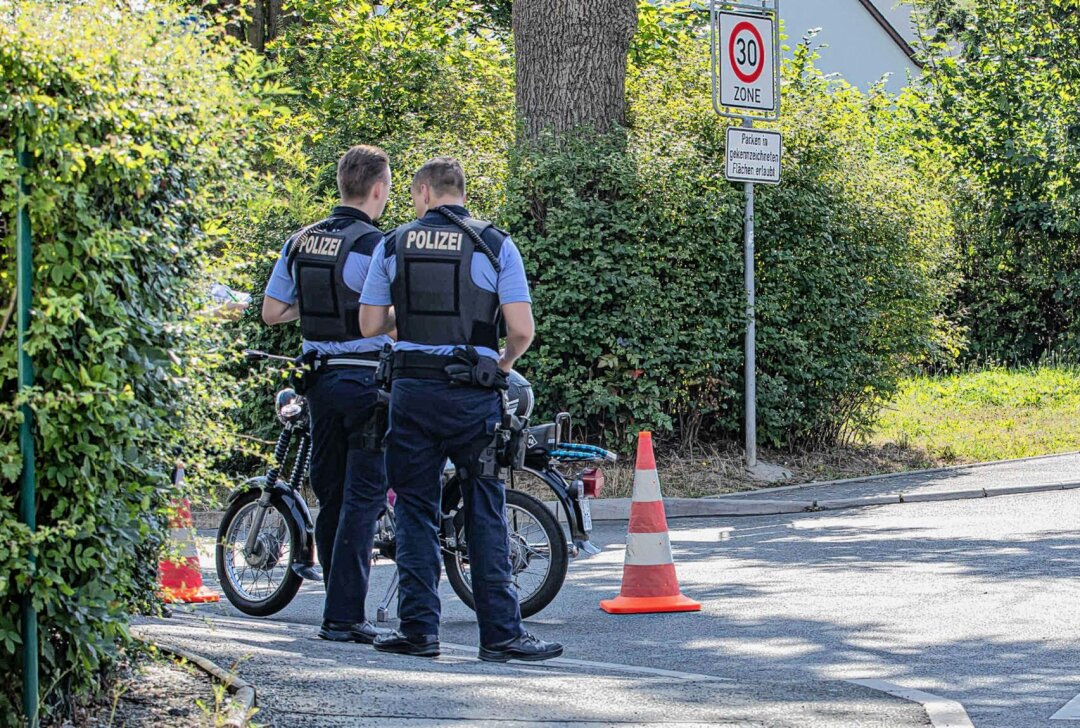 Update zum Crash in Plauen: PKW kollidiert mit junger Simson-Fahrerin - Der Unfall ereignete sich am Dienstagnachmittag in Plauen. Foto: Igor Pastierovic