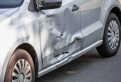 Update zum Crash in Plauen: PKW kollidiert mit junger Simson-Fahrerin - Der Unfall ereignete sich am Dienstagnachmittag in Plauen. Foto: Igor Pastierovic