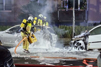 Einsatzkräfte Vorort in der Dürerstraße. Foto: xcitepress/Philipp Rostig