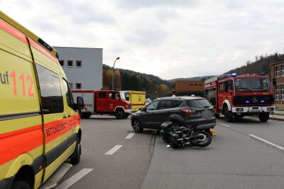 Einsatzkräfte Vorort. Foto: Niko Mutschmann