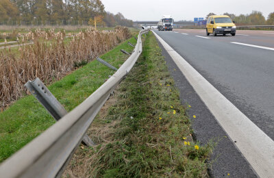 Update zum Unfall auf der A4: 68-jähriger LKW-Fahrer prallt gegen Leitplanken und verursacht hohen Sachschaden - Der LKW-Fahrer verursachte einen hohen Sachschaden. Foto: Andreas Kretschel