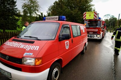 Update zum Wohnungsbrand im Erzgebirge: Verletzte Person im Krankenhaus - Zur Brandursache hat die Polizei die Ermittlungen aufgenommen. Foto: Niko Mutschmann