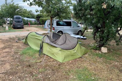 Urlauberin aus dem Erzgebirge von heftigen Unwettern in Kroatien überrascht - Heikle Urlaubssituation in Kroatien: Unwetter verursacht Schäden auf dem Campingplatz. Foto: Daniel Unger