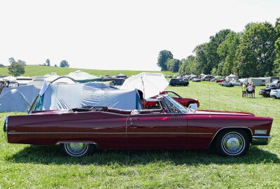 US-Car-Treffen im Erzgebirge erlebt seine 18. Auflage - Fast alle Teilnehmer zelten vor Ort. Foto: Andreas Bauer