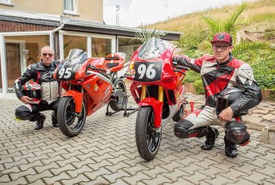 Vater-Sohn-Duo startet gemeinsam im Rennen - Sven und sein Sohn Philipp Matthes treten am Wochenende gemeinsam in Most zum Wettkampf an. Foto: Jan Görner