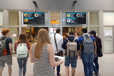 Veganes Angebot in der Chemnitzer Mensa ausgezeichnet - Die Mensa der TU Chemnitz wurde ausgezeichnet. Foto: Kim Hofmann