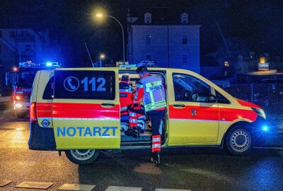 Verbotenes Autorennen in Zittau: Fahrer verliert auf nasser Straße Kontrolle über PKW - Wie die Polizeidirektion Görlitz mitteilte, ereignete sich gegen 23 Uhr am Freitag ein schwerer Verkehrsunfall in Zittau. Foto: xcitepress