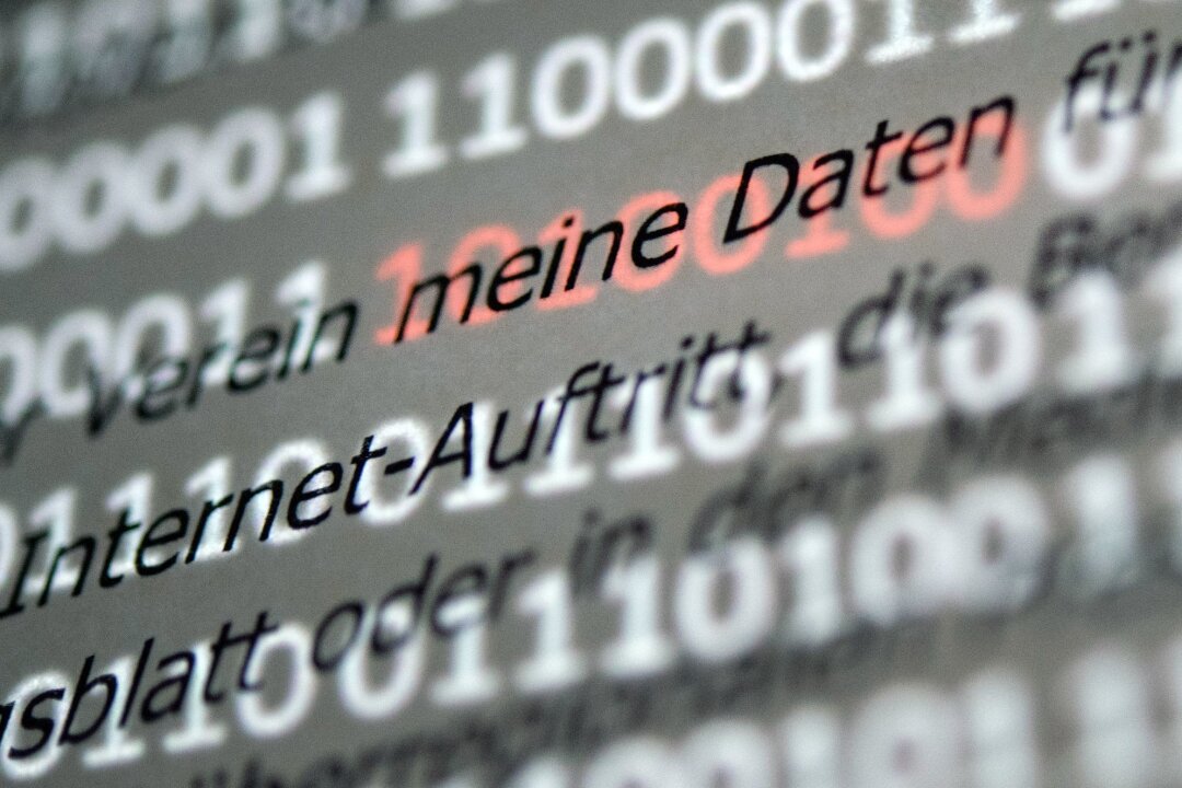 Verdacht gegen IT-Mitarbeiter: Verstoß gegen Datenschutz - Ein IT-Mitarbeiter der Stadt Dresden soll massenhaft personenbezogene Daten privat abspeichert haben (Symbolbild).