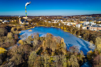 Verkehrsbehinderungen rund ums Kosmos-Festival: Erste Straßen bereits ab Freitagfrüh dicht - Am Schlossteich wird am 8. Juni das Kosmos 2024 in Chemnitz stattfinden.