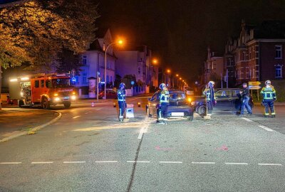 Verkehrsunfall mit vier Verletzten: Darunter ein zwölfjähriges Mädchen - Verkehrsunfall mit vier Verletzten: Darunter ein zwölfjähriges Mädchen. Foto: xcitepress