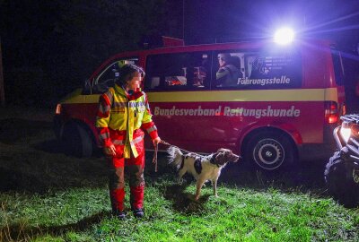 Vermisste Pilzsammlerin sorgt für nächtliche Rettungsaktion in Westsachsen - Dunkelheit erhöht den Druck: Intensive Suche nach älterer Dame beginnt. Foto:Andreas Kretschel