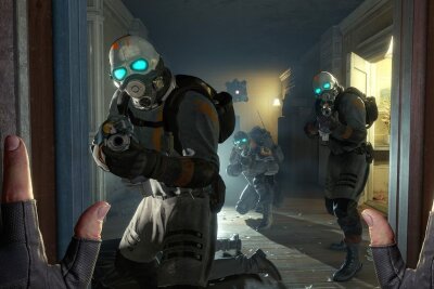 Verspätungs-Meister: Auf diese Games mussten Fans eine halbe Ewigkeit warten - Mit den ersten beiden "Half-Life"-Spielen hat Steam-Betreiber Valve eine der begehrtesten Ego-Shooter-Serien aller Zeiten geschaffen. Doch seit den revolutionären Action-, Physik- und Rätsel-Exzessen aus "Half-Life 2", "Half Life 2: Episode 2" sowie dessen Konsolen-Umsetzungen (2007) verstaubt die Marke ungenutzt im Regal, von "Half-Life 3" gibt es bis heute kein offizielles Lebenszeichen. 