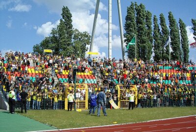 VFC Plauen empfängt Freitagabend Hertha BSC II - Hier gibt es Erinnerungen aus dem Jahr 2004, als der VFC Plauen am 6. Juni in Berlin mit 3:2 gegen Hertha BSC II gewann, aber den Aufstieg knapp verpasste. Foto: Karsten Repert