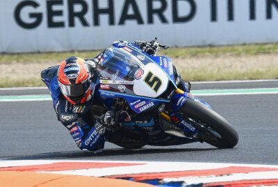 Viele Besucher trotz Hitze: Erster Renntag der Superbike-WM in Most - Philipp Öttl kam über Platz 18 nicht hinaus. Foto: Ralf Reinhardt