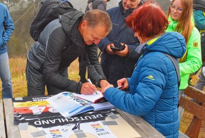 Viele Wintersport-Stars beim Legendentreffen am Fichtelberg - Fans konnten Autogramme ihrer Idole ergattern. Foro: Maik Bohn