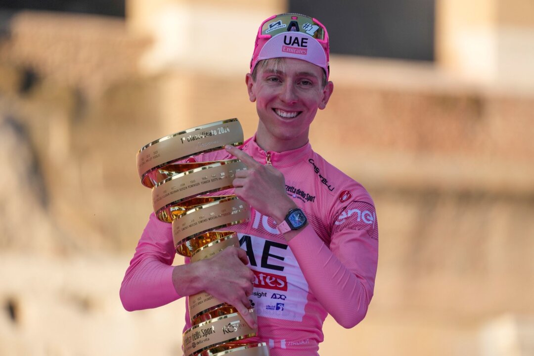 Vierkampf bei der Tour - Pogacar auf Pantanis Spuren - Tadej Pogacar peilt nach dem Giro-Gesamtsieg bei der Tour das Double an