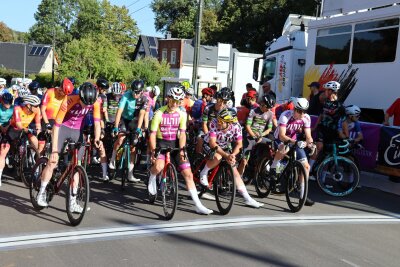 Vincent John gewinnt die 44. Erzgebirgsrundfahrt: Sieger ist überglücklich - Weitere Impressionen von der 44. Erzgebirgsrundfahrt. Foto: Thomas Niemand