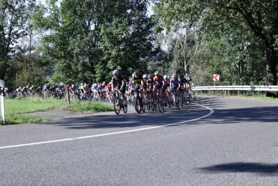 Vincent John gewinnt die 44. Erzgebirgsrundfahrt: Sieger ist überglücklich - Weitere Impressionen von der 44. Erzgebirgsrundfahrt. Foto: Thomas Niemand