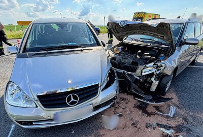 Vollsperrung: Fünf Verletzte nach Unfall auf S177 - Am Donnerstag kam es gegen 16.05 Uhr auf der S 177 zu einem Verkehrsunfall. Foto: Roland Halkasch