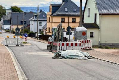 Vollsperrung im Erzgebirge: Diese Straße ist bis Mitte Oktober dicht - In Bernsbach ist die Straße der Einheit bis Mitte Oktober gesperrt. Foto: Daniel Unger