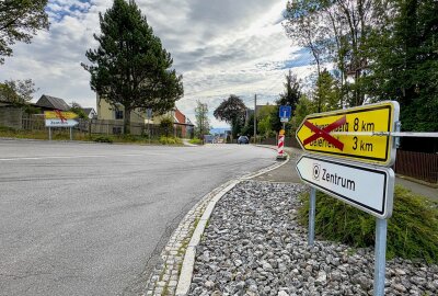 Vollsperrung im Erzgebirge: Diese Straße ist bis Mitte Oktober dicht - In Bernsbach ist die Straße der Einheit bis Mitte Oktober gesperrt. Foto: Daniel Unger