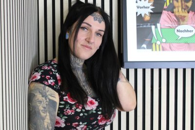 Von Dämonentattoos und der satanischen Bibel: Jenny (32) aus Hainichen liebt es düster - Tattoos sind für Jenny (32) Beständigkeit. Anderes im Leben vergeht, doch die Tattoos bleiben. 