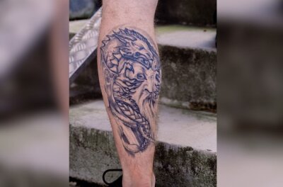 Von Liebe, Verlust und Wikingern: Gunnar(47) aus Chemnitz erzählt seine Geschichte durch Tattoos - Diese Faszination hat er in seine Haut eingebrannt. "Deshalb trage ich sie auf meiner Haut", sagt er stolz.