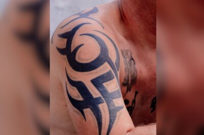 Von Liebe, Verlust und Wikingern: Gunnar(47) aus Chemnitz erzählt seine Geschichte durch Tattoos - Jedes seiner Tattoos erzählt eine andere Geschichte.