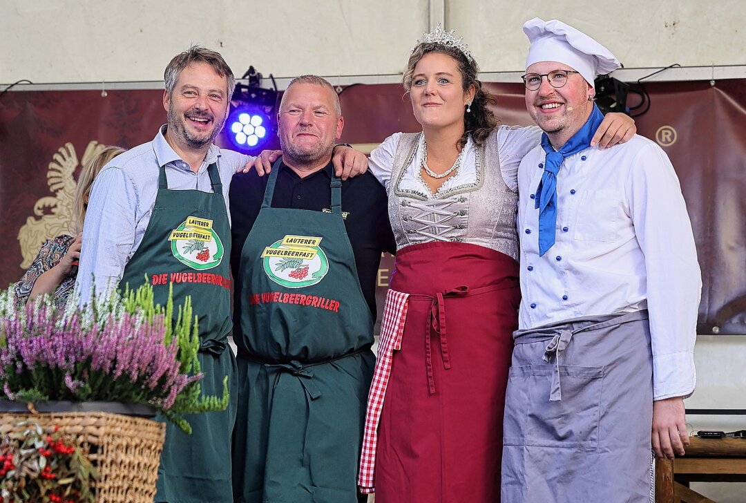 Vugelbeerfast: Königin hat schon jetzt Tränen in den Augen - Sandra Göthel nimmt in diesem Jahr Abschied als Vugelbeerkönigin. Foto: Carsten Wagner 