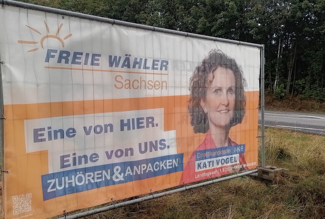 Wahlforum ohne "Freie Wähler" - "Bisher hat uns das immer nur stärker gemacht" - Die Freien Wähler werben in Limbach-Oberfrohna, wie hier am Ortseingang aus Richtung Rabenstein, mit ihrer Kandidatin Kati Vogel. Foto: Jürgen Sorge