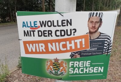 Wahlplakate in Sachsen: Nichtssagend, provokant und teilweise "deutlich drüber" - Ist das noch Wahlwerbung? Dieses Plakat, das auf der Chemnitzer Neefestraße in der Nähe der Autobahnanschlussstelle zu sehen ist, provoziert. Foto: Jürgen Sorge