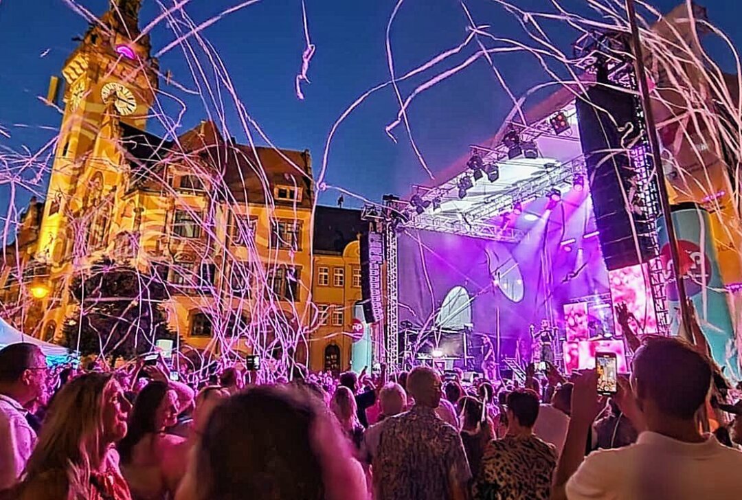 Waldheimer Stadtfest 2024: Drei Tage voller Spaß und Musik - Feststimmung wie hier beimHeimatfest 2023 ist nächstes Wochenende wieder in Waldheim angesagt. Foto: Carsten John