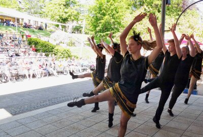 Warmbader Kurparksaison beginnt mit großem Fest - Wie im Vorjahr werden die jungen Tänzerinnen der "Firebirds" aus Schönbrunn das Kurparkfest eröffnen. Foto: Andreas Bauer