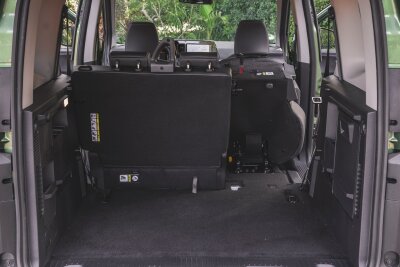 Was der neue Ford Tourneo Courier alles auf dem Kasten hat - Für Familien oder Leute mit sperrigen Hobbys: Der Ford Tourneo Courier bietet 570 bis 2162 Liter Stauraum.