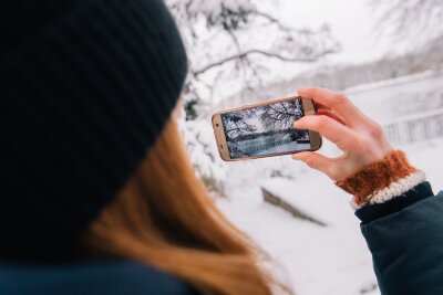 Was Sie über Kälte und Schnee noch nicht wussten - Kälte verlangsamt die elektrochemischen Prozesse und beschleunigt den Verschleiß des Akkus.