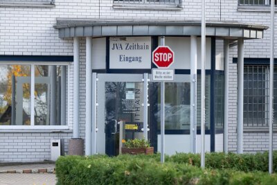 Weihnachtsmarkt vor dem Gefängnis in Zeithain - Weihnachtsmarkt vor dem Gefängnis in Zeithain