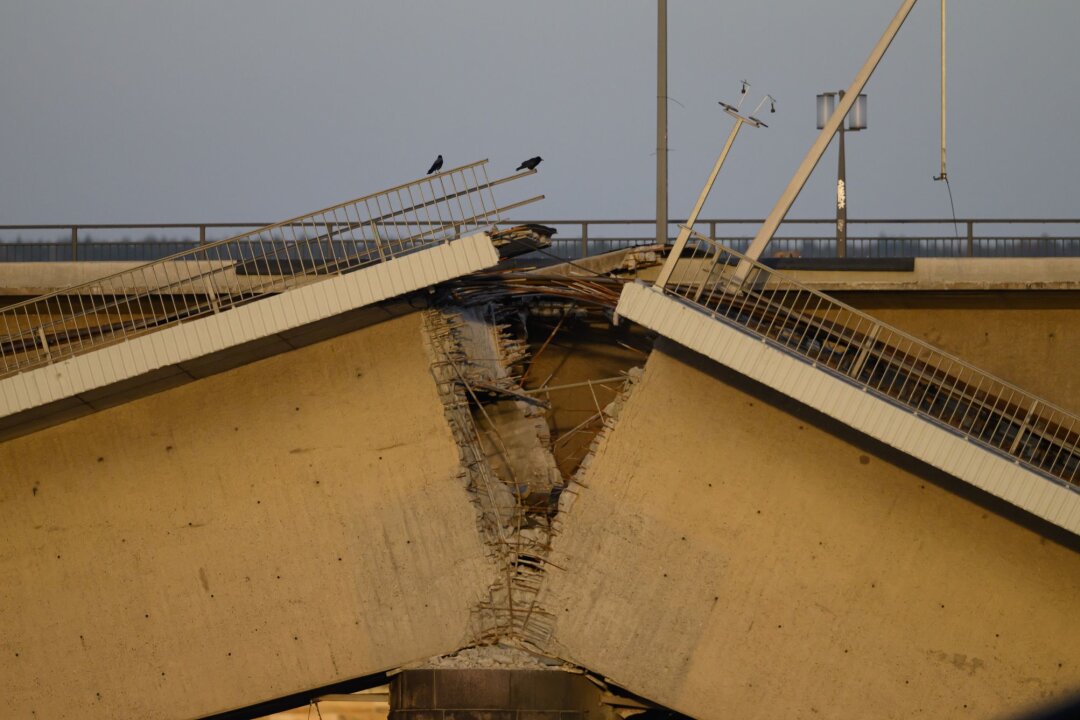 Weimarer Forscher wollen selbstheilenden Beton herstellen - Nicht erst seit dem Einsturz der Dresdner Carolabrücke steht die Langlebigkeit von Betonbauwerken im Fokus. (Archivbild)